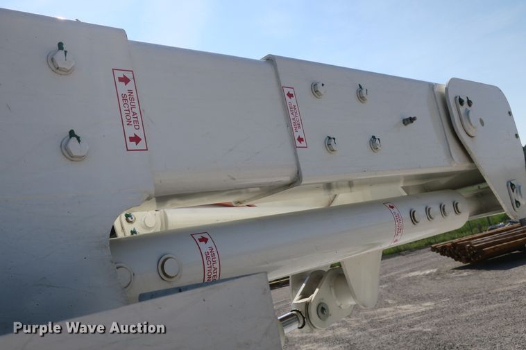 image for item DB10198 2013 Dodge Ram 5500 bucket truck