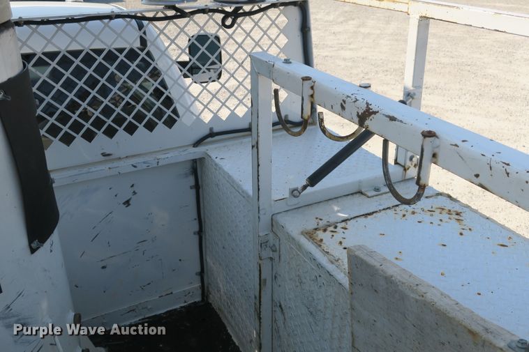 image for item DB10198 2013 Dodge Ram 5500 bucket truck