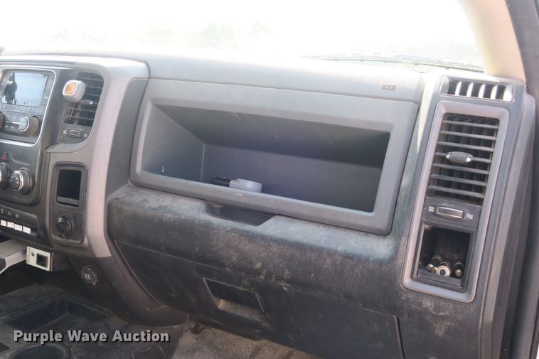 image for item DB10198 2013 Dodge Ram 5500 bucket truck