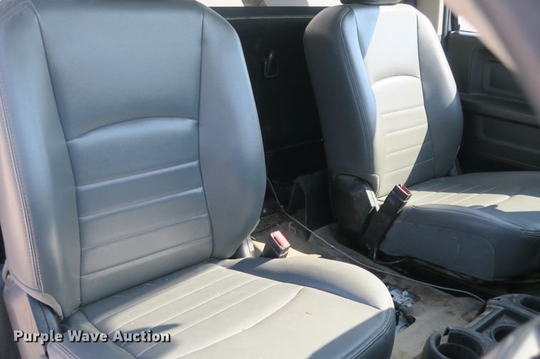 image for item DB10198 2013 Dodge Ram 5500 bucket truck