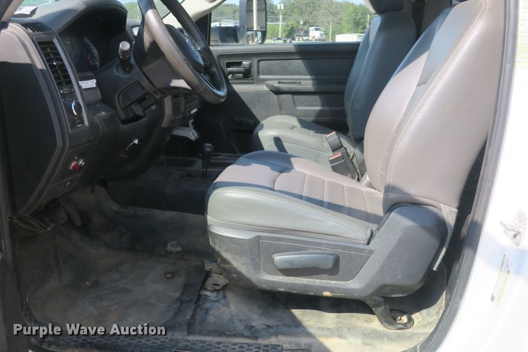 image for item DB10198 2013 Dodge Ram 5500 bucket truck