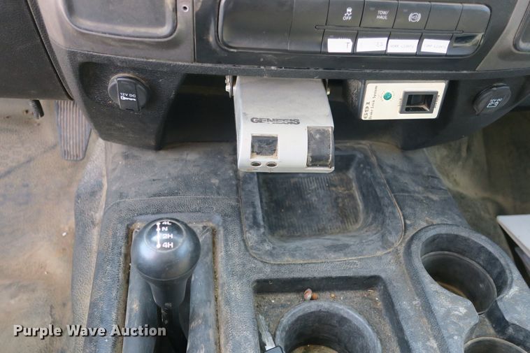 image for item DB10198 2013 Dodge Ram 5500 bucket truck