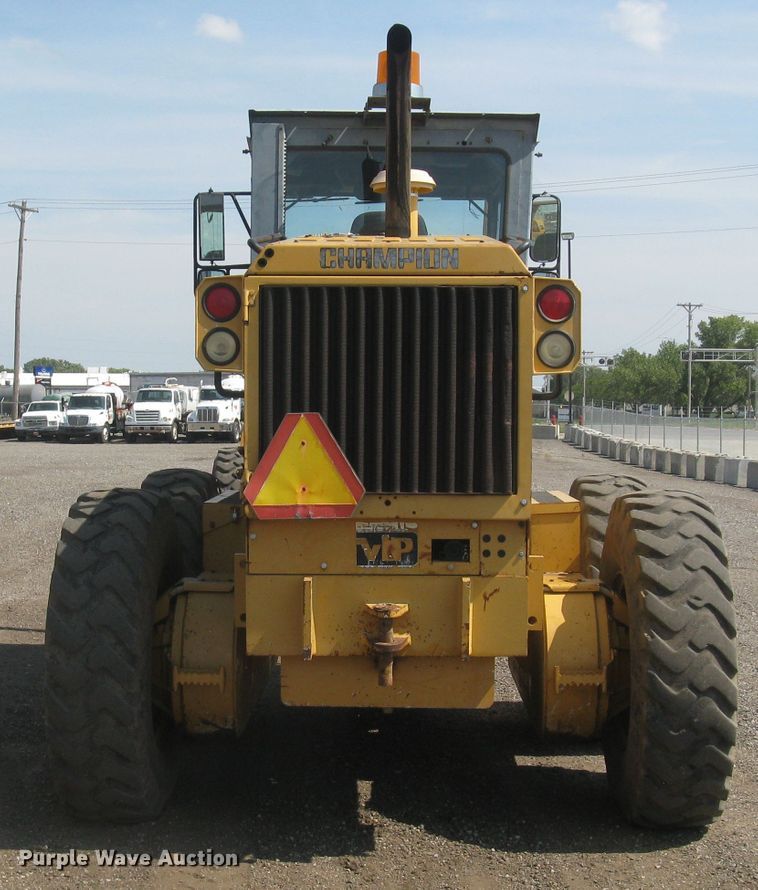 image for item DC1410 1998 Champion 720A VHP motor grader