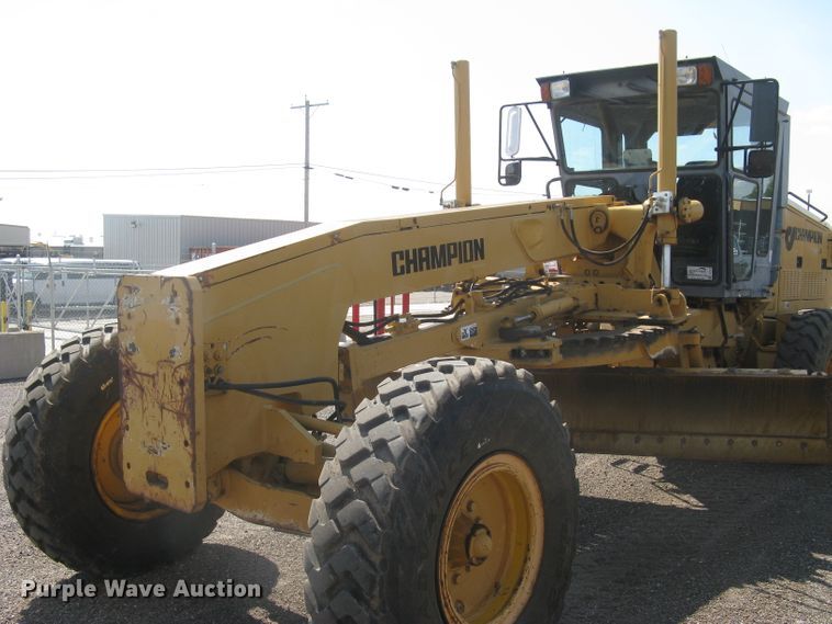 image for item DC1410 1998 Champion 720A VHP motor grader