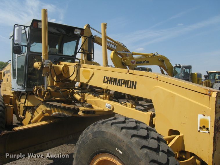 image for item DC1410 1998 Champion 720A VHP motor grader