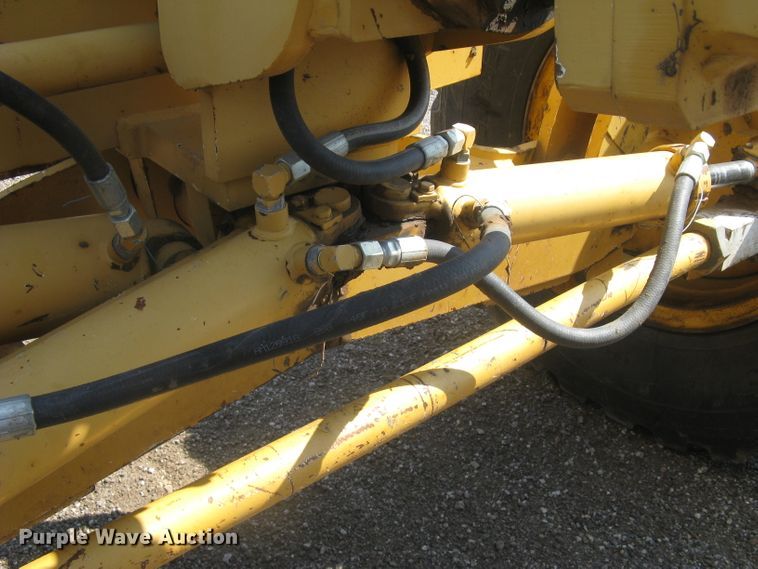 image for item DC1410 1998 Champion 720A VHP motor grader