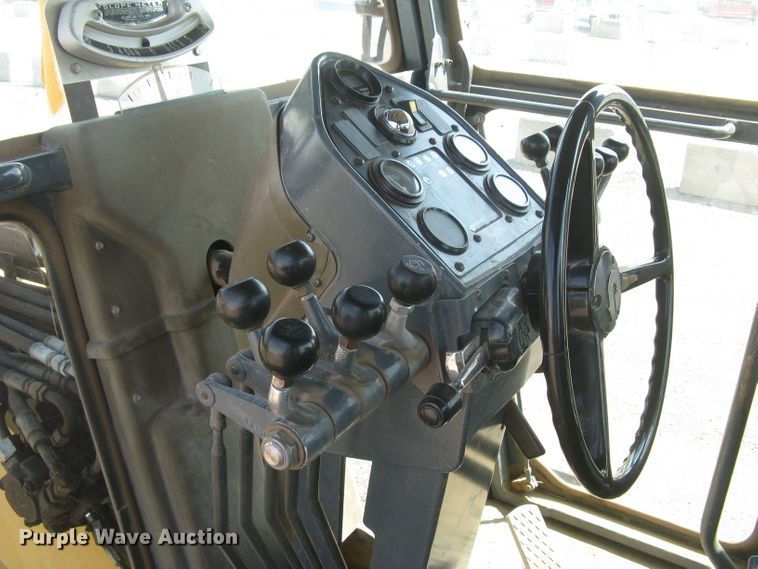 image for item DC1410 1998 Champion 720A VHP motor grader