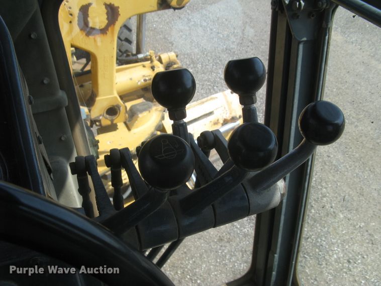 image for item DC1410 1998 Champion 720A VHP motor grader