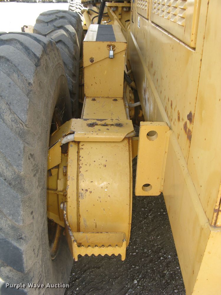 image for item DC1410 1998 Champion 720A VHP motor grader