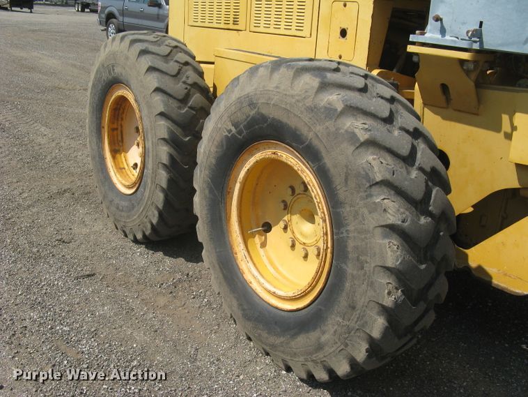 image for item DC1410 1998 Champion 720A VHP motor grader