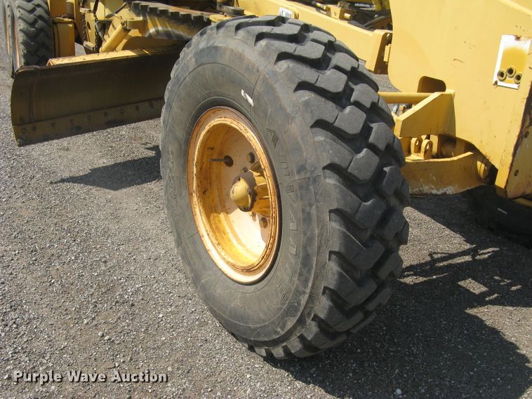 image for item DC1410 1998 Champion 720A VHP motor grader