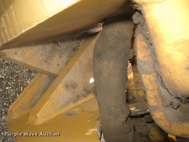 image for item DC1410 1998 Champion 720A VHP motor grader