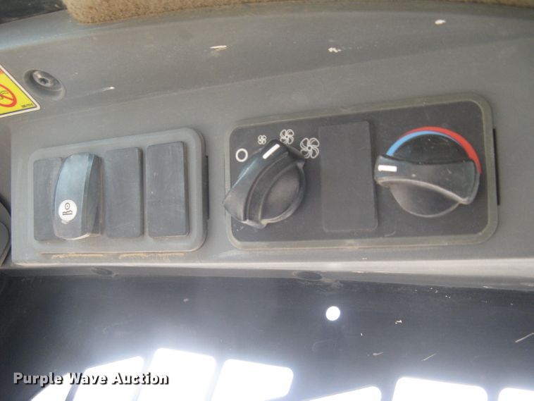 image for item DC1412 2008 Caterpillar 262C skid steer