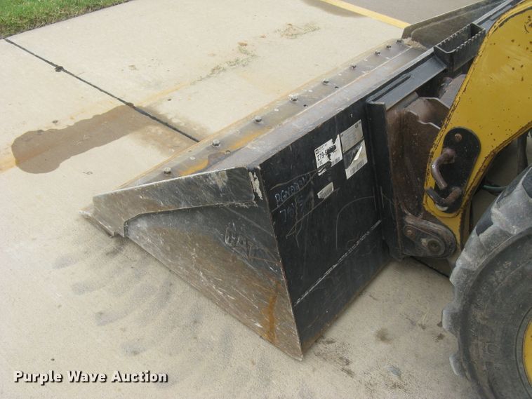 image for item DC1413 2008 Caterpillar 262C skid steer