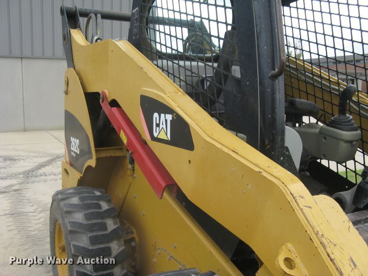 image for item DC1413 2008 Caterpillar 262C skid steer