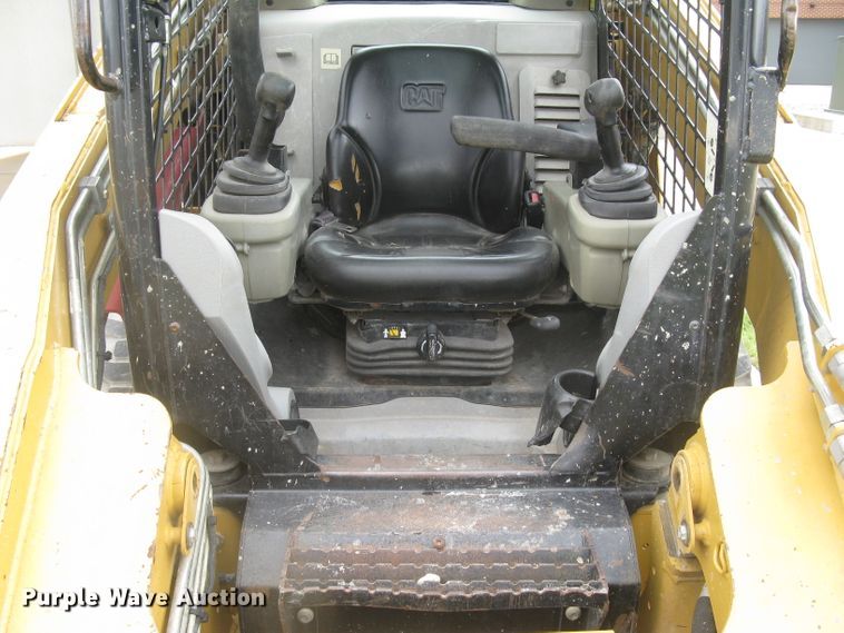 image for item DC1413 2008 Caterpillar 262C skid steer