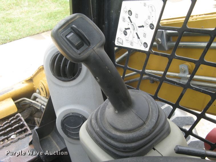 image for item DC1413 2008 Caterpillar 262C skid steer