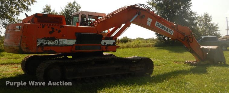 image for item DC8681 1998 Daewoo Solar 330-III excavator
