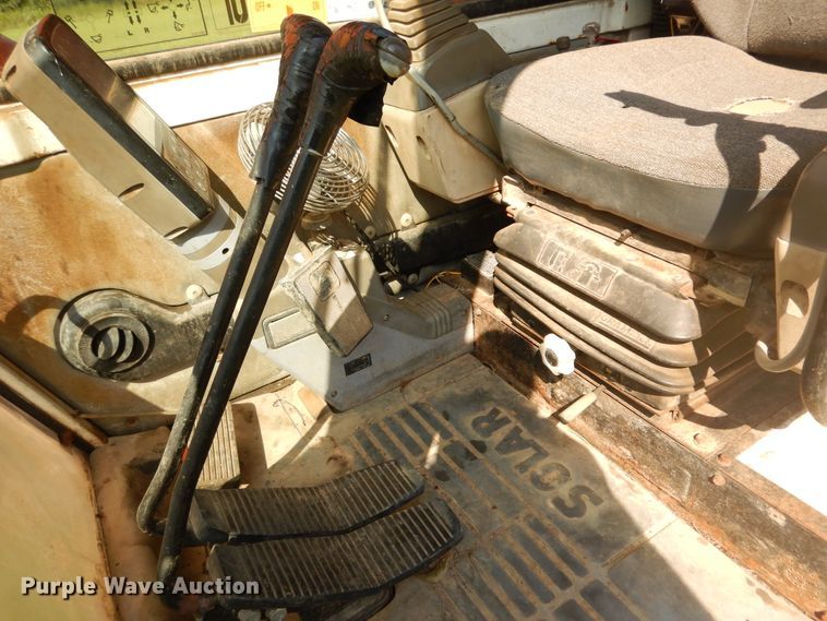 image for item DC8681 1998 Daewoo Solar 330-III excavator