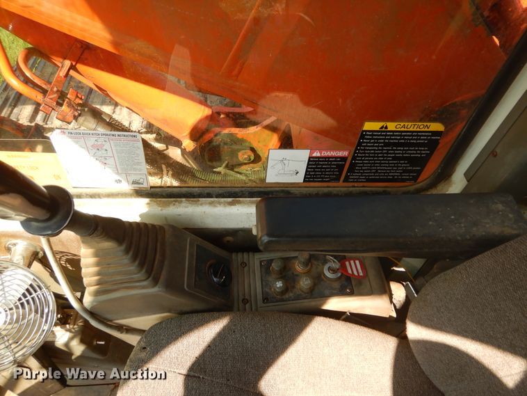 image for item DC8681 1998 Daewoo Solar 330-III excavator