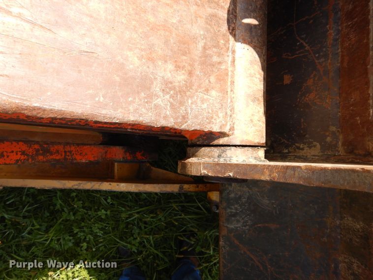 image for item DC8681 1998 Daewoo Solar 330-III excavator