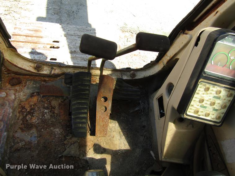 image for item DD3005 1993 Caterpillar 325L excavator