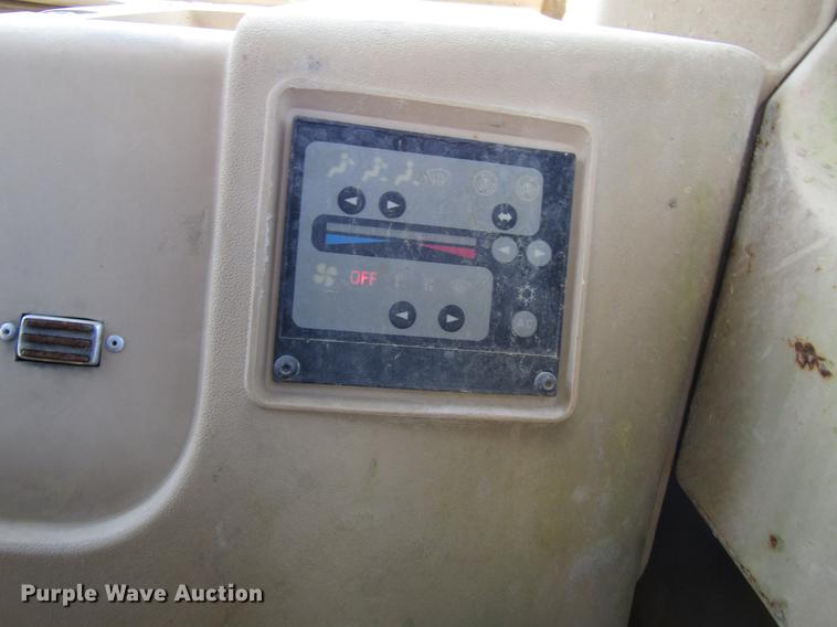 image for item DD3005 1993 Caterpillar 325L excavator