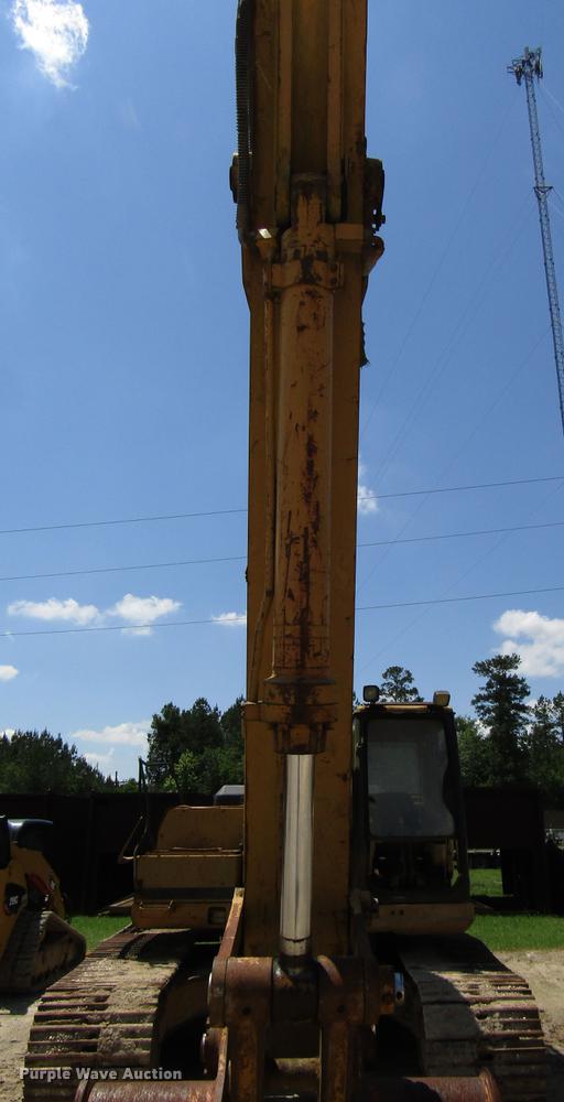 image for item DD3005 1993 Caterpillar 325L excavator