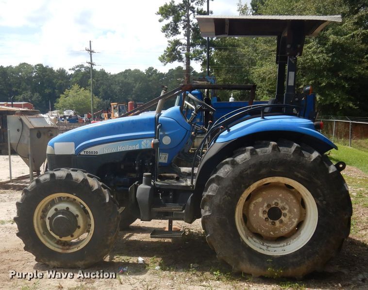 image for item DD3024 2010 New Holland TD5030 tractor