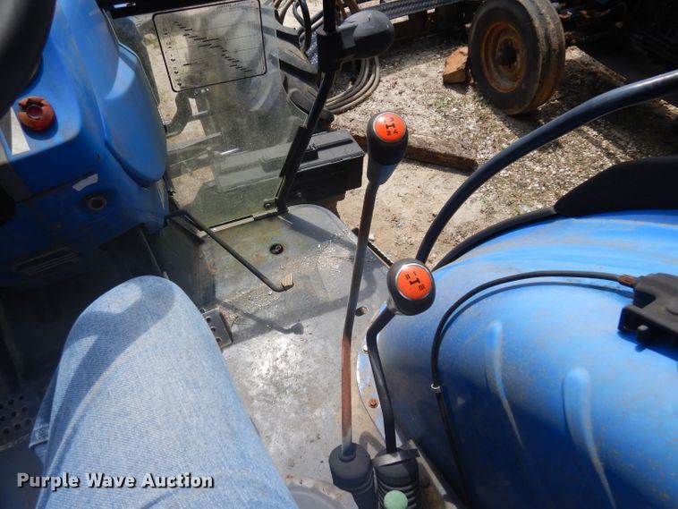 image for item DD3024 2010 New Holland TD5030 tractor