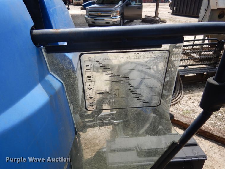 image for item DD3024 2010 New Holland TD5030 tractor