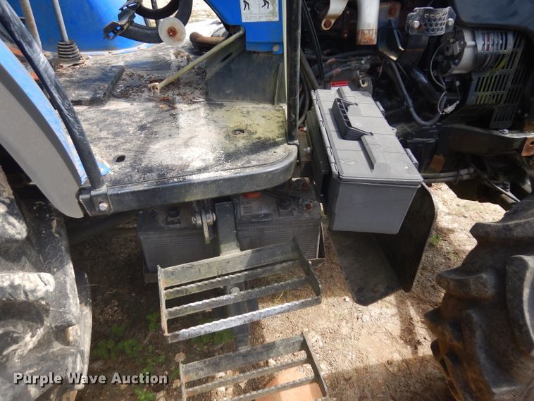 image for item DD3024 2010 New Holland TD5030 tractor