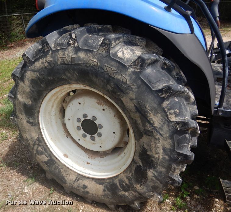 image for item DD3024 2010 New Holland TD5030 tractor
