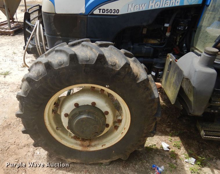 image for item DD3024 2010 New Holland TD5030 tractor