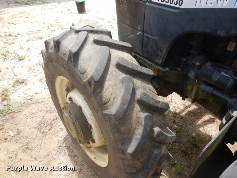 image for item DD3024 2010 New Holland TD5030 tractor