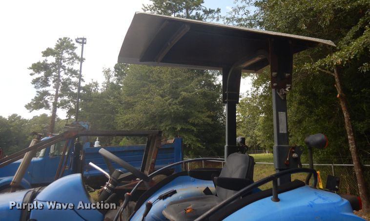 image for item DD3024 2010 New Holland TD5030 tractor