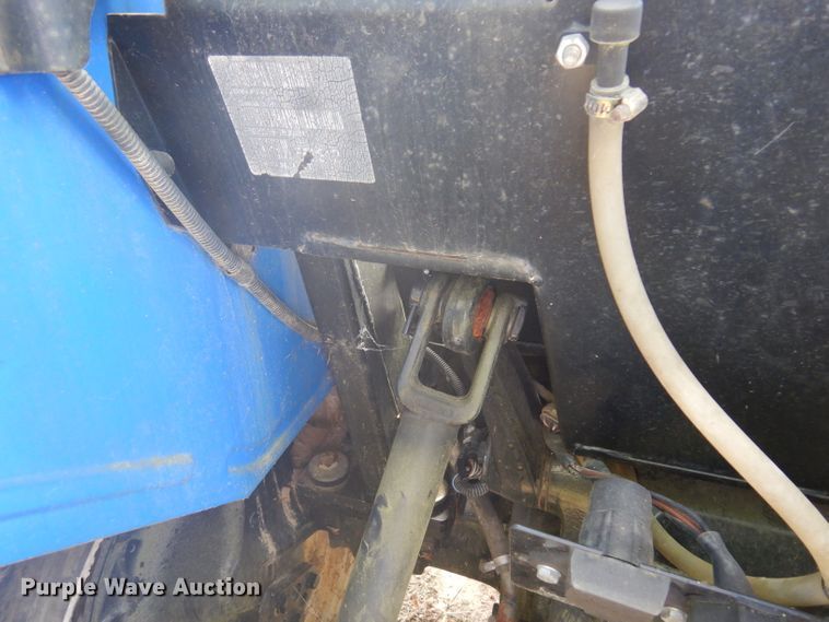 image for item DD3024 2010 New Holland TD5030 tractor