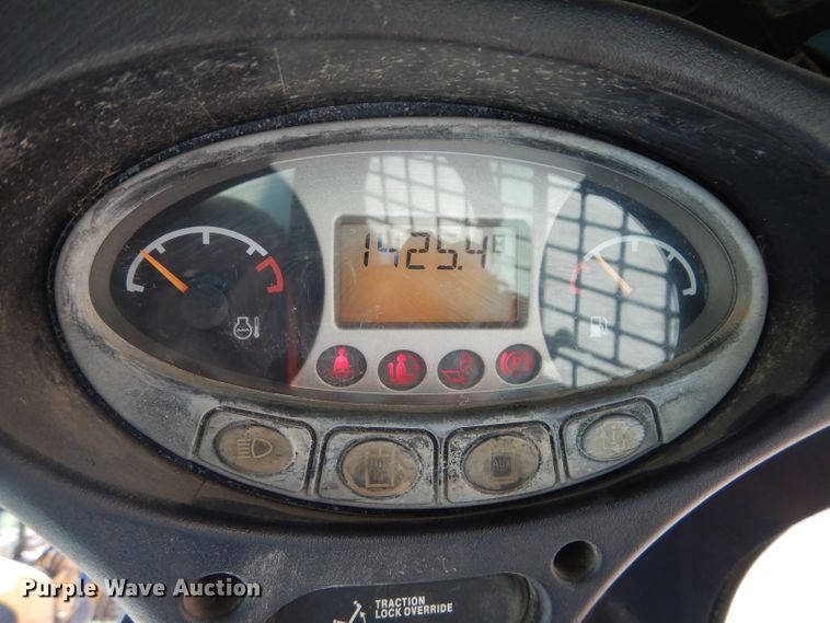 image for item DD6314 2012 Bobcat T770 skid steer