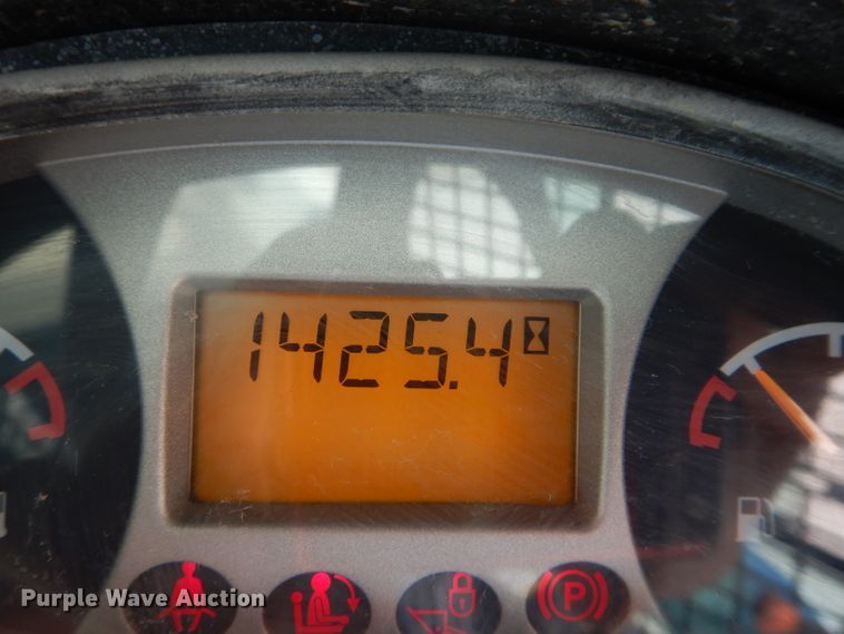 image for item DD6314 2012 Bobcat T770 skid steer