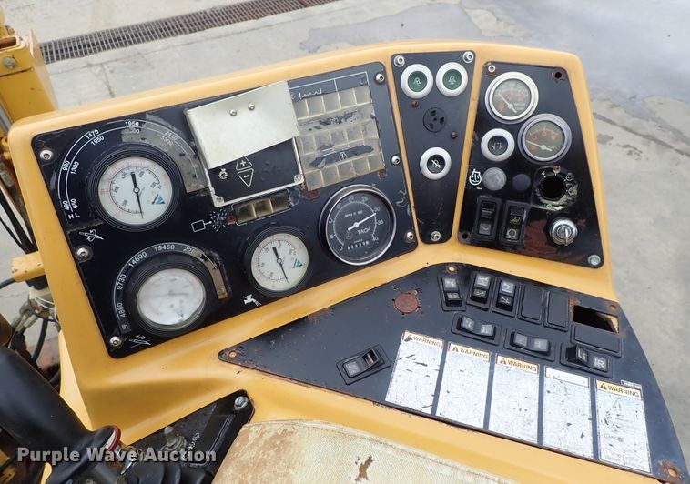 image for item DE1037 2001 Vermeer D24X33 directional boring unit