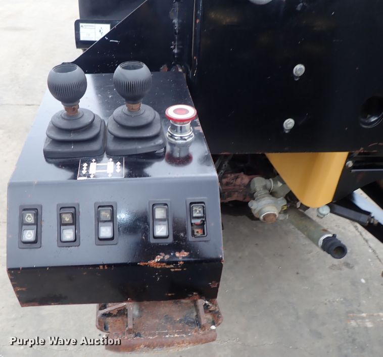 image for item DE1037 2001 Vermeer D24X33 directional boring unit