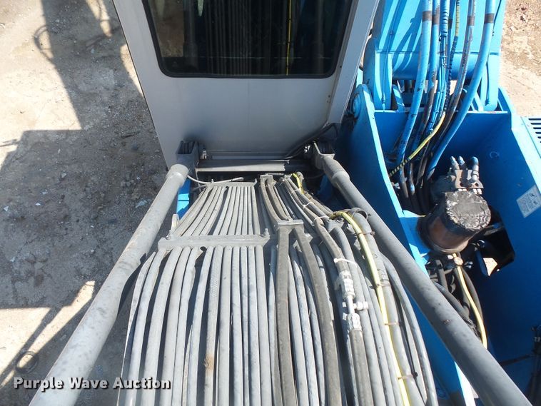 image for item DE2395 2005 Fuchs MHL 331 rubber tire excavator