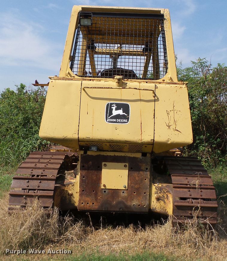 image for item DE7984 1981 John Deere 750 dozer