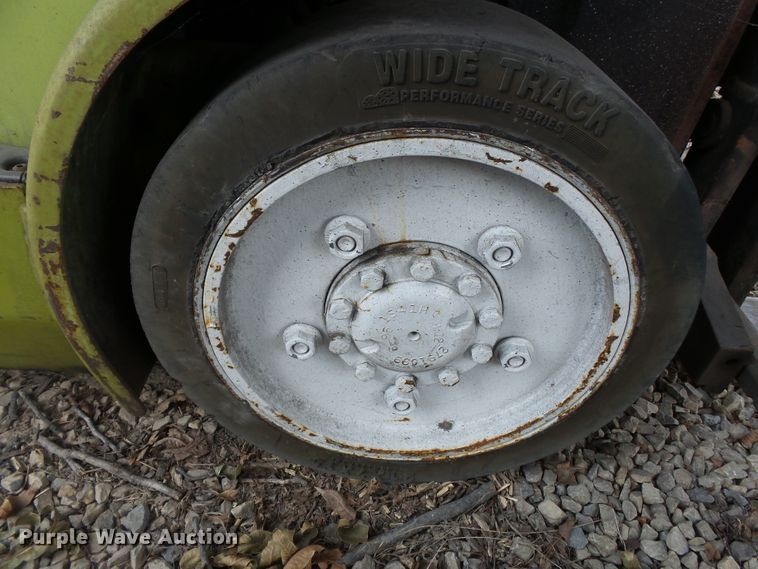 image for item DE7986 Clark CGC25 forklift