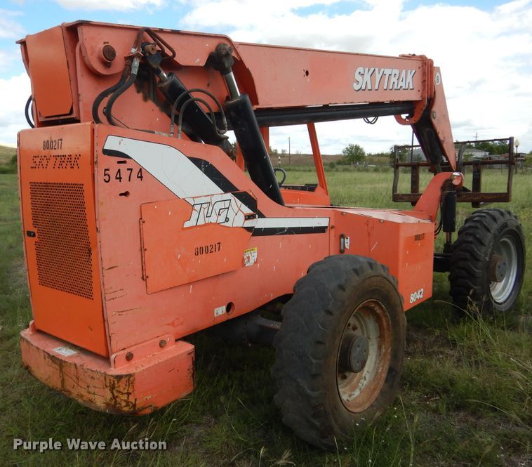 image for item DF2581 2007 SkyTrak 8042 telehandler