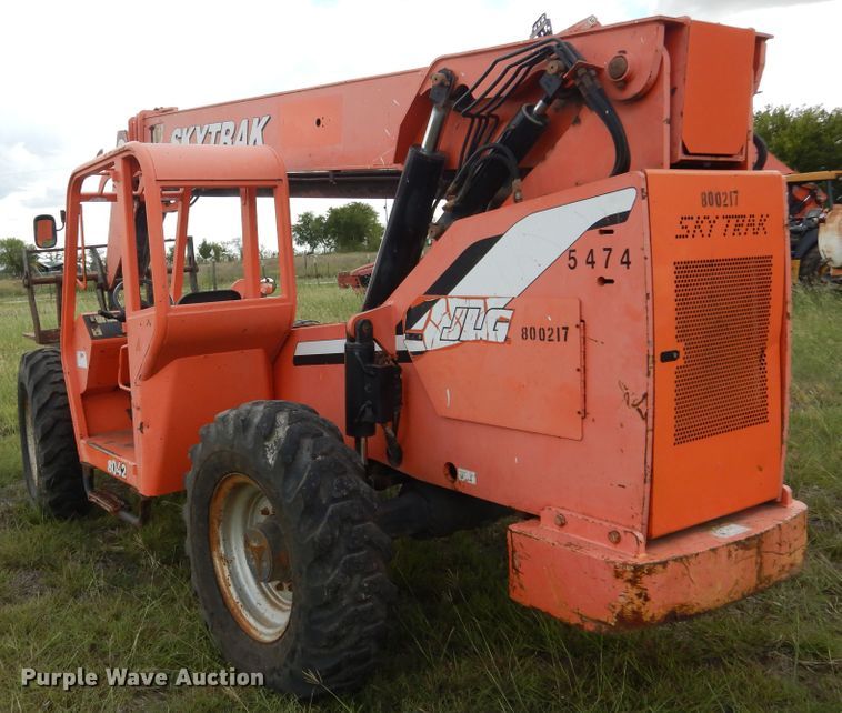 image for item DF2581 2007 SkyTrak 8042 telehandler