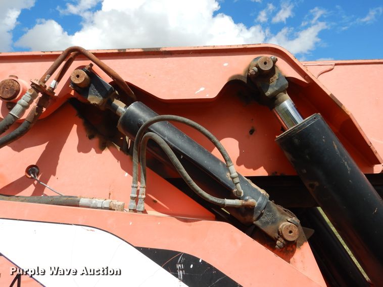 image for item DF2581 2007 SkyTrak 8042 telehandler