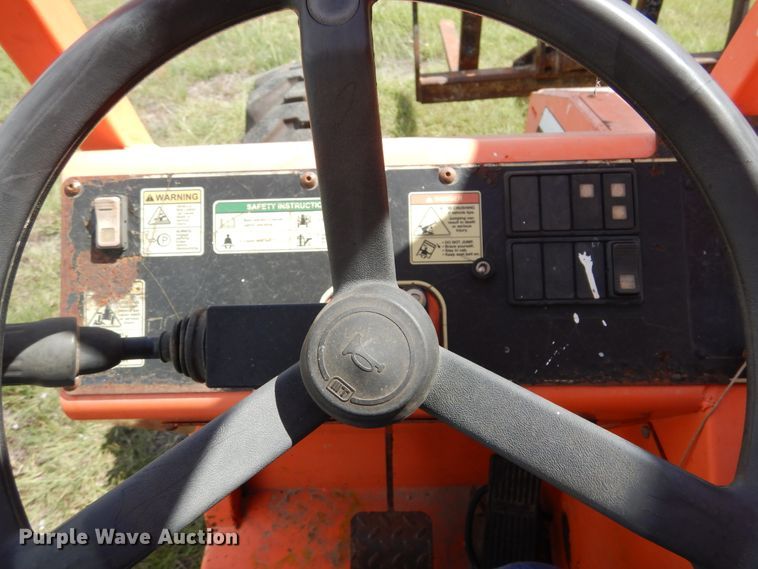 image for item DF2581 2007 SkyTrak 8042 telehandler