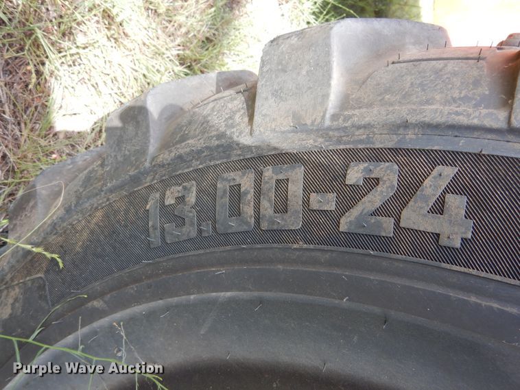 image for item DF2581 2007 SkyTrak 8042 telehandler