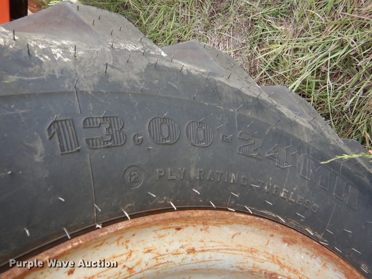 image for item DF2581 2007 SkyTrak 8042 telehandler